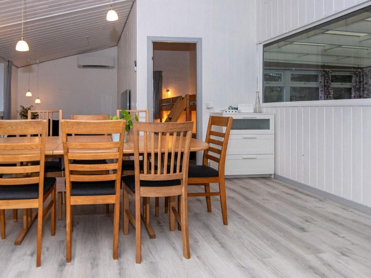 7 Person Holiday Home In Rsted Kare Exteriör bild
