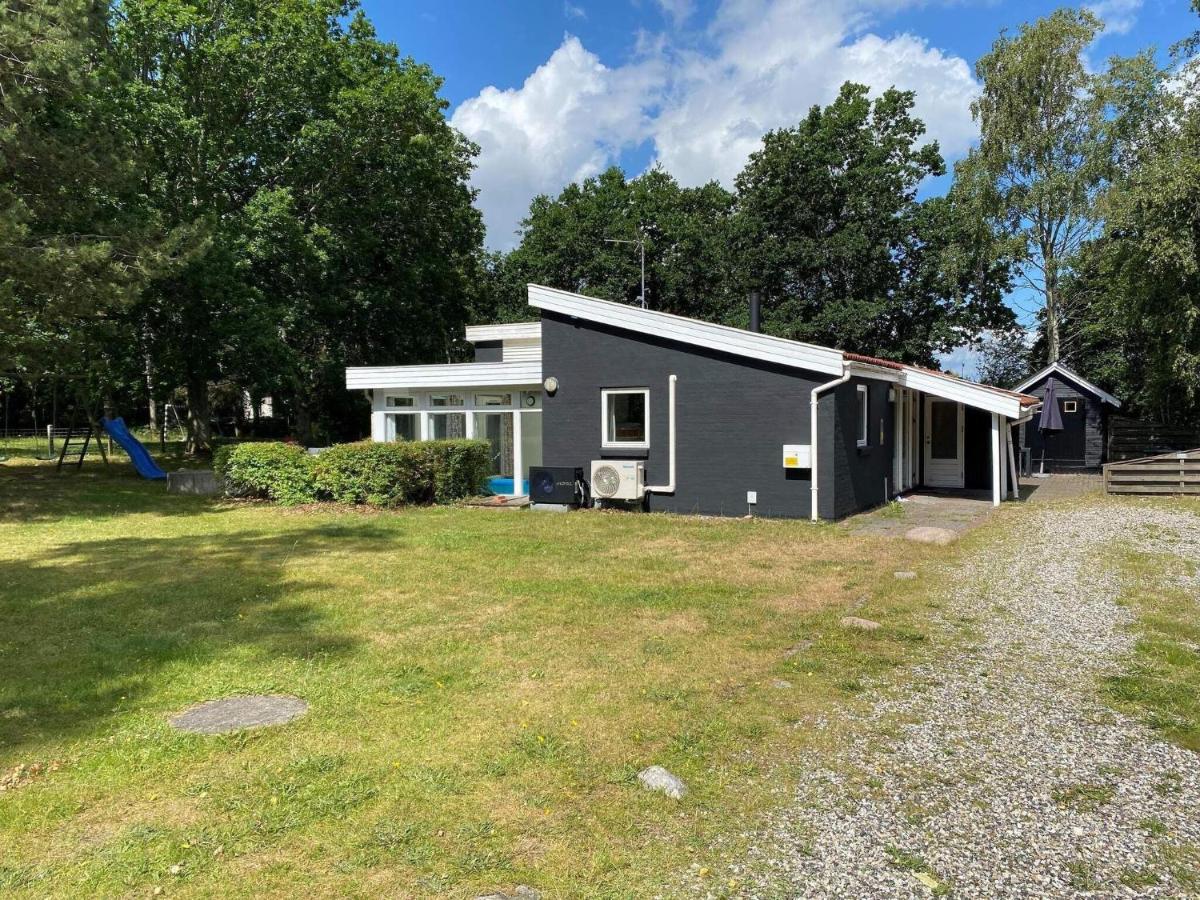7 Person Holiday Home In Rsted Kare Exteriör bild